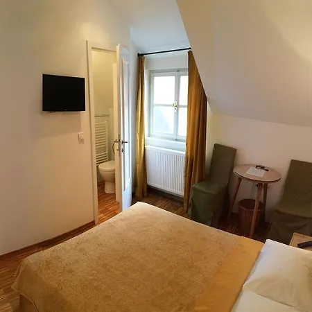 Petra Varl Bed & Breakfast